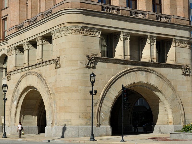 319 Milwaukee City Hall Tower.jpg